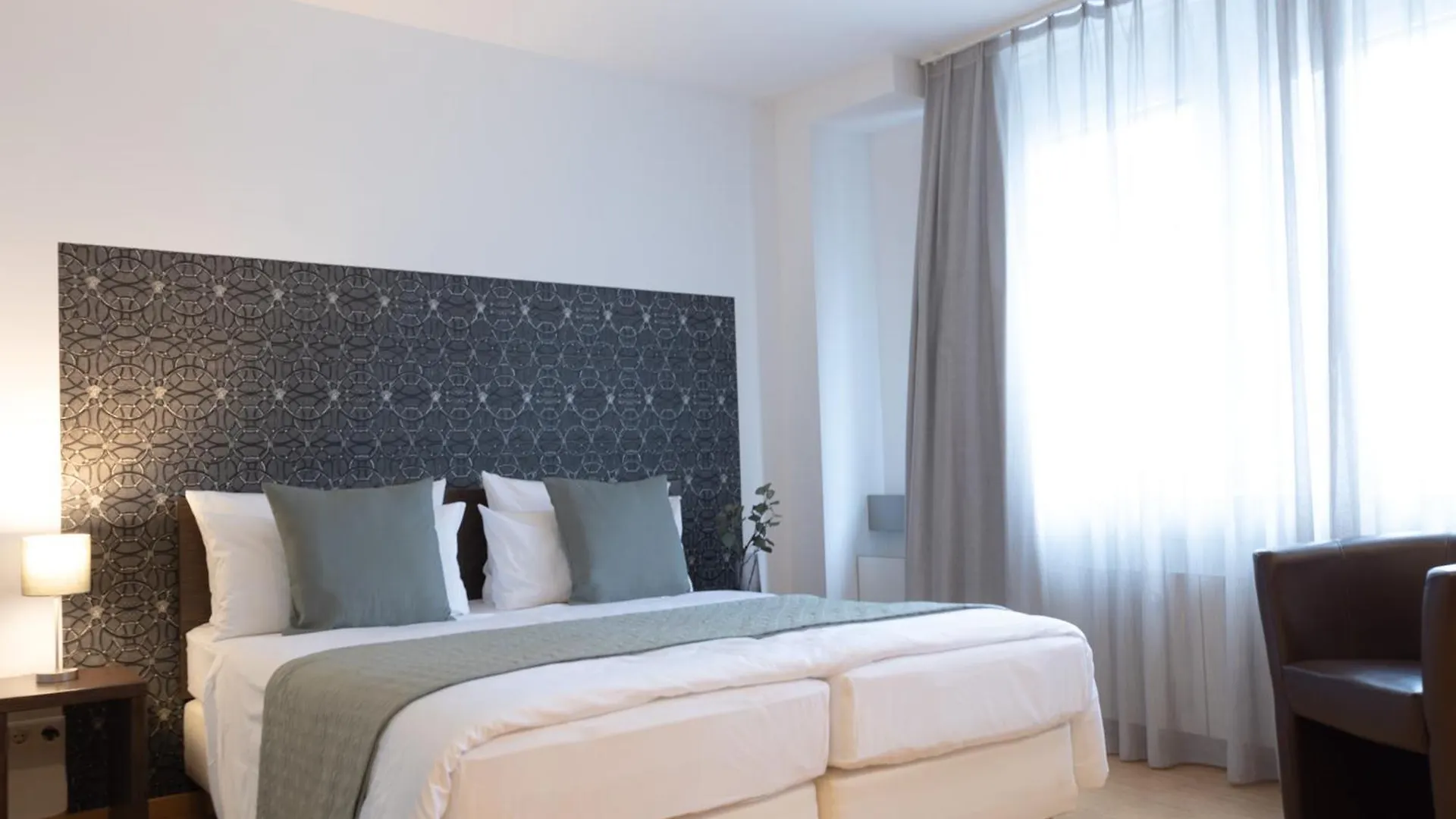 *** Aparthotel Paragon Apartments Frankfurt am Main Germany